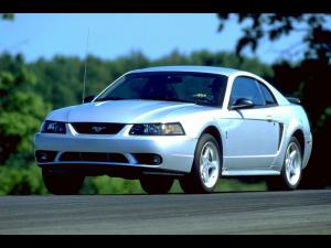 Ford Mustang SVT Cobra 2001 года